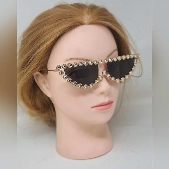 Gucci Hollywood Forever Sunglasses Crystals Gold Cat Eye GG0364S 002 53-18-140 - Picture 9 of 15